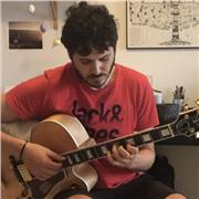 Profesor de guitarra (clásico, jazz, blues...) y Música aplicado al instrumento y Teoría General